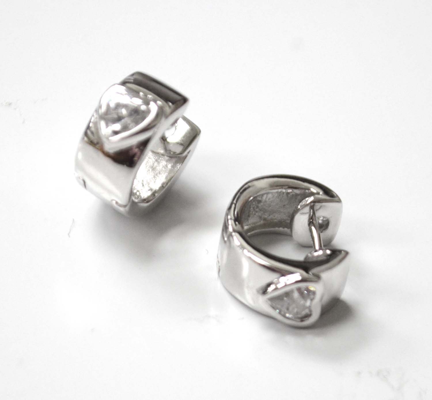 Sterling Silver Huggies Earring 53-3013